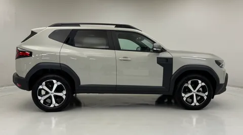 DL75UON Dacia Duster 1.6 Hybrid 140 Journey 5dr Auto Thumbnail #8