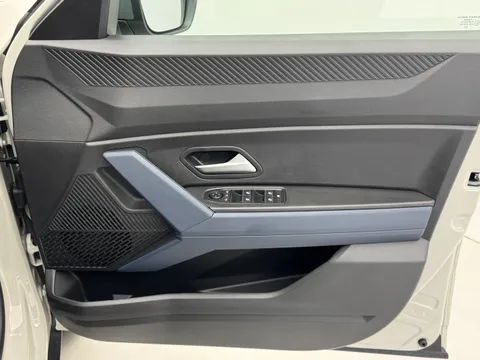 DL75UON Dacia Duster 1.6 Hybrid 140 Journey 5dr Auto Thumbnail #26