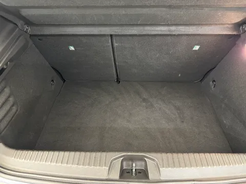 DS23YUX Renault Clio 1.6 E-TECH full hybrid 145 Engineered 5dr Auto Thumbnail #7