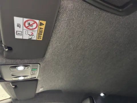 DS23YUX Renault Clio 1.6 E-TECH full hybrid 145 Engineered 5dr Auto Thumbnail #12