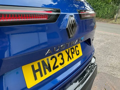 HN23XPG Renault Austral E-Tech FHEV Iconic Esprit Alpine 5dr Auto 4C Thumbnail #26