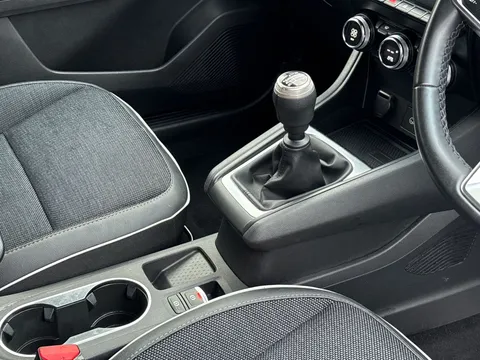 HN24VGP Renault Captur 1.0 TCE 90 Techno 5dr Thumbnail #18