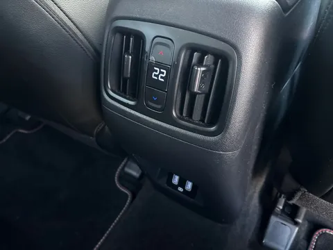 KF73WGO Hyundai Tucson 1.6 TGDi Plug-in Hybrid N Line S 5dr 4WD Auto Thumbnail #17