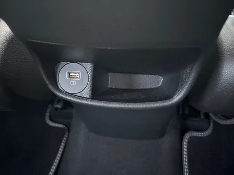 KF72VEX Hyundai Kona 1.6 GDi Hybrid Ultimate 5dr DCT Thumbnail #16