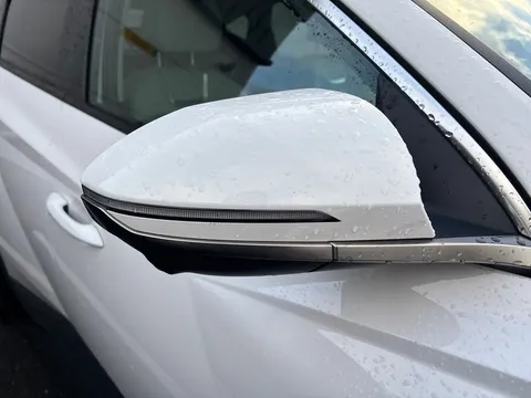 KF72VEY Hyundai Tucson 1.6 TGDi Plug-in Hybrid Ultimate 5dr 4WD Auto Thumbnail #15