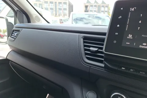 DL75WDF Renault Trafic LL30 Blue dCi 130 Advance [Safety] Van Thumbnail #11