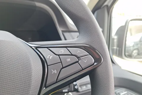 DL75WDF Renault Trafic LL30 Blue dCi 130 Advance [Safety] Van Thumbnail #18