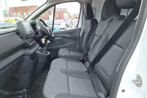 DL75WDF Renault Trafic LL30 Blue dCi 130 Advance [Safety] Van Thumbnail #27