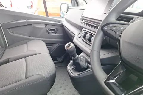 DL75WDF Renault Trafic LL30 Blue dCi 130 Advance [Safety] Van Thumbnail #31