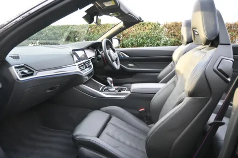 YGZ3040 BMW M4 M4 xDrive Competition M 2dr Step Auto Thumbnail #21