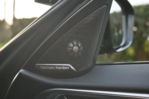 YGZ3040 BMW M4 M4 xDrive Competition M 2dr Step Auto Thumbnail #42