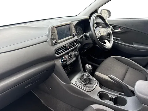 3 of 32 for Hyundai Kona 1.0T GDi Play Edition 5dr