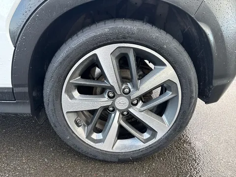 13 of 32 for Hyundai Kona 1.0T GDi Play Edition 5dr