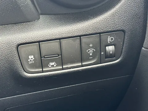 23 of 32 for Hyundai Kona 1.0T GDi Play Edition 5dr