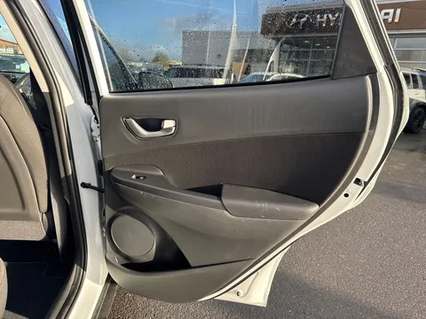 29 of 32 for Hyundai Kona 1.0T GDi Play Edition 5dr