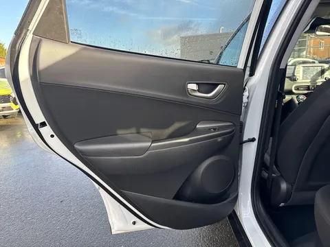 30 of 32 for Hyundai Kona 1.0T GDi Play Edition 5dr