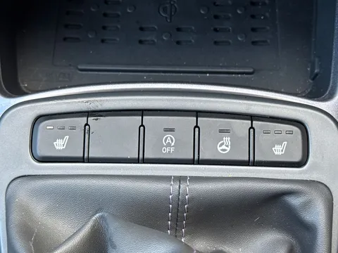 DP25OGC Hyundai i10 1.0 [63] Premium 5dr [Nav] Thumbnail #19