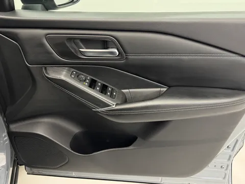 YF72ULO Nissan Qashqai 1.5 E-Power N-Connecta 5dr Auto Thumbnail #20