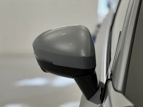 YF72ULO Nissan Qashqai 1.5 E-Power N-Connecta 5dr Auto Thumbnail #30