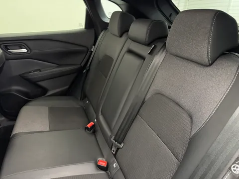 DT74UBJ Nissan Qashqai 1.5 E-Power N-Connecta 5dr Auto Thumbnail #14