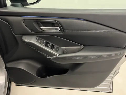 DT74UBJ Nissan Qashqai 1.5 E-Power N-Connecta 5dr Auto Thumbnail #20