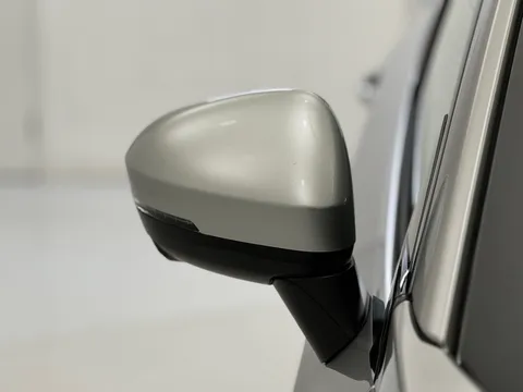 DT74UBJ Nissan Qashqai 1.5 E-Power N-Connecta 5dr Auto Thumbnail #31