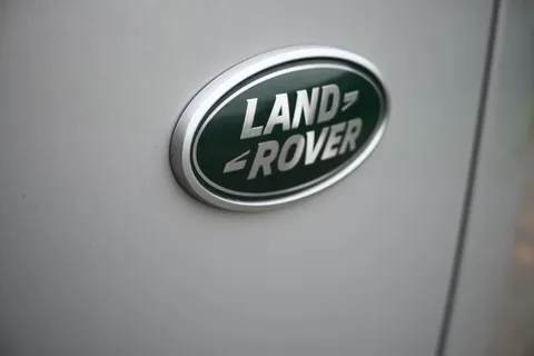 KY72EHO Land Rover Range Rover Evoque 1.5 P300e R-Dynamic SE 5dr Auto Thumbnail #15