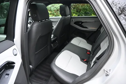 KY72EHO Land Rover Range Rover Evoque 1.5 P300e R-Dynamic SE 5dr Auto Thumbnail #27