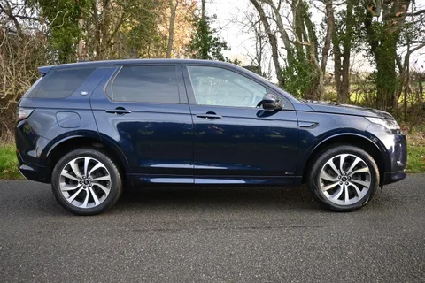 LD70UTT Land Rover Discovery Sport 2.0 D180 R-Dynamic SE 5dr Auto Thumbnail #4