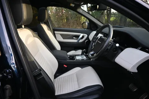 LD70UTT Land Rover Discovery Sport 2.0 D180 R-Dynamic SE 5dr Auto Thumbnail #16