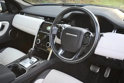 LD70UTT Land Rover Discovery Sport 2.0 D180 R-Dynamic SE 5dr Auto Thumbnail #17