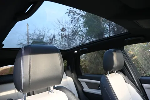 LD70UTT Land Rover Discovery Sport 2.0 D180 R-Dynamic SE 5dr Auto Thumbnail #18