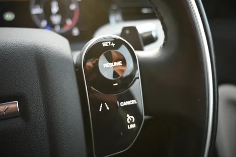 LD70UTT Land Rover Discovery Sport 2.0 D180 R-Dynamic SE 5dr Auto Thumbnail #24