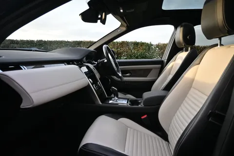 LD70UTT Land Rover Discovery Sport 2.0 D180 R-Dynamic SE 5dr Auto Thumbnail #33