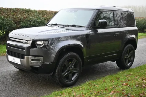 HN25ABK Land Rover Defender 3.0 D250 Hard Top X-Dynamic SE Auto Thumbnail #9