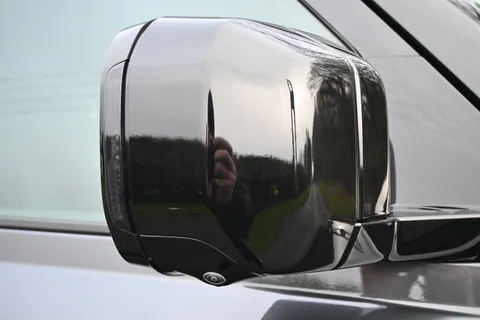 HN25ABK Land Rover Defender 3.0 D250 Hard Top X-Dynamic SE Auto Thumbnail #17