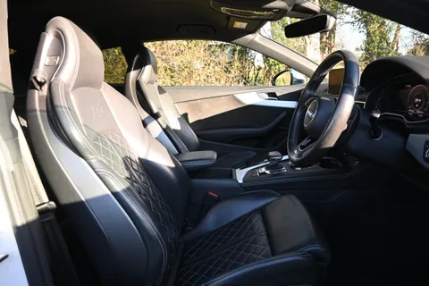 MX18ZTE Audi A5 S5 Quattro 2dr Tiptronic Thumbnail #25