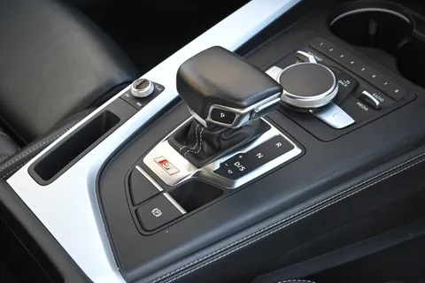 MX18ZTE Audi A5 S5 Quattro 2dr Tiptronic Thumbnail #26