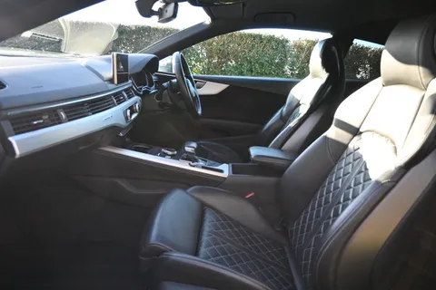 MX18ZTE Audi A5 S5 Quattro 2dr Tiptronic Thumbnail #33