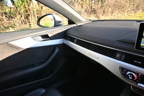 MX18ZTE Audi A5 S5 Quattro 2dr Tiptronic Thumbnail #40