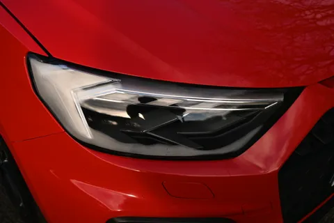 DX23XKL Audi A1 30 TFSI 110 Black Edition 5dr Thumbnail #16