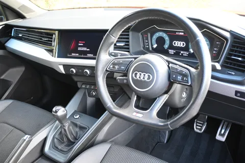 DX23XKL Audi A1 30 TFSI 110 Black Edition 5dr Thumbnail #19