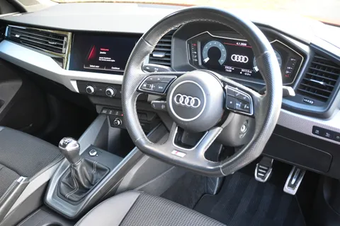DX23XKL Audi A1 30 TFSI 110 Black Edition 5dr Thumbnail #20