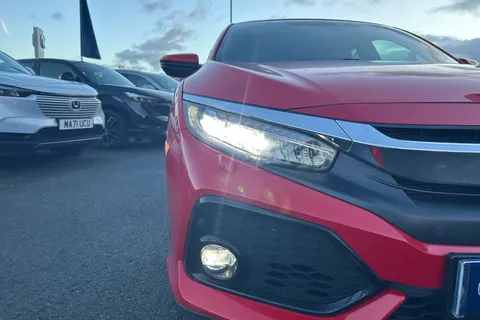 DK19SFX Honda Civic 1.5 VTEC Turbo Prestige 5dr CVT Thumbnail #18