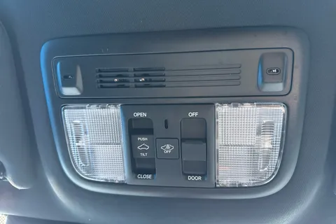 18 of 36 for Honda Civic 1.5 VTEC Turbo Prestige 5dr CVT