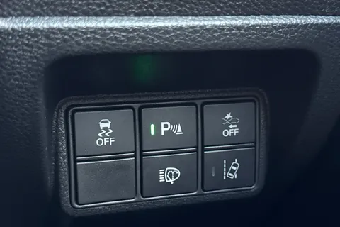 19 of 36 for Honda Civic 1.5 VTEC Turbo Prestige 5dr CVT