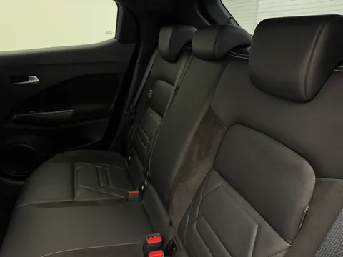 OW74VSN Nissan Juke 1.6 Hybrid Tekna+ 5dr Auto Thumbnail #10