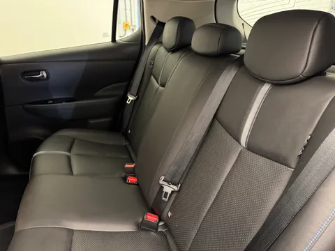 AD71DLN Nissan LEAF 160kW e+ Tekna 62kWh 5dr Auto Thumbnail #11