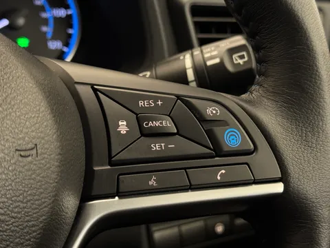 AD71DLN Nissan LEAF 160kW e+ Tekna 62kWh 5dr Auto Thumbnail #16