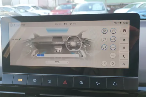 LG72OXV Mg Motor Uk Mg4 125kW SE EV 51kWh 5dr Auto Thumbnail #17